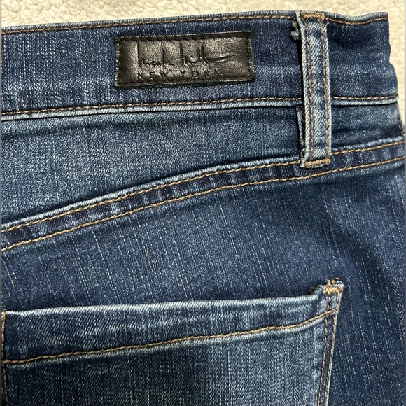 SALE! Nicole Miller SOHO High Rise Ankle Buttons Skinny Jeans Size 8 in EUC - Picture 9 of 14